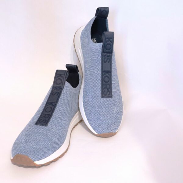 BODIE SLIP ON STRETCH BLUE T 7M US